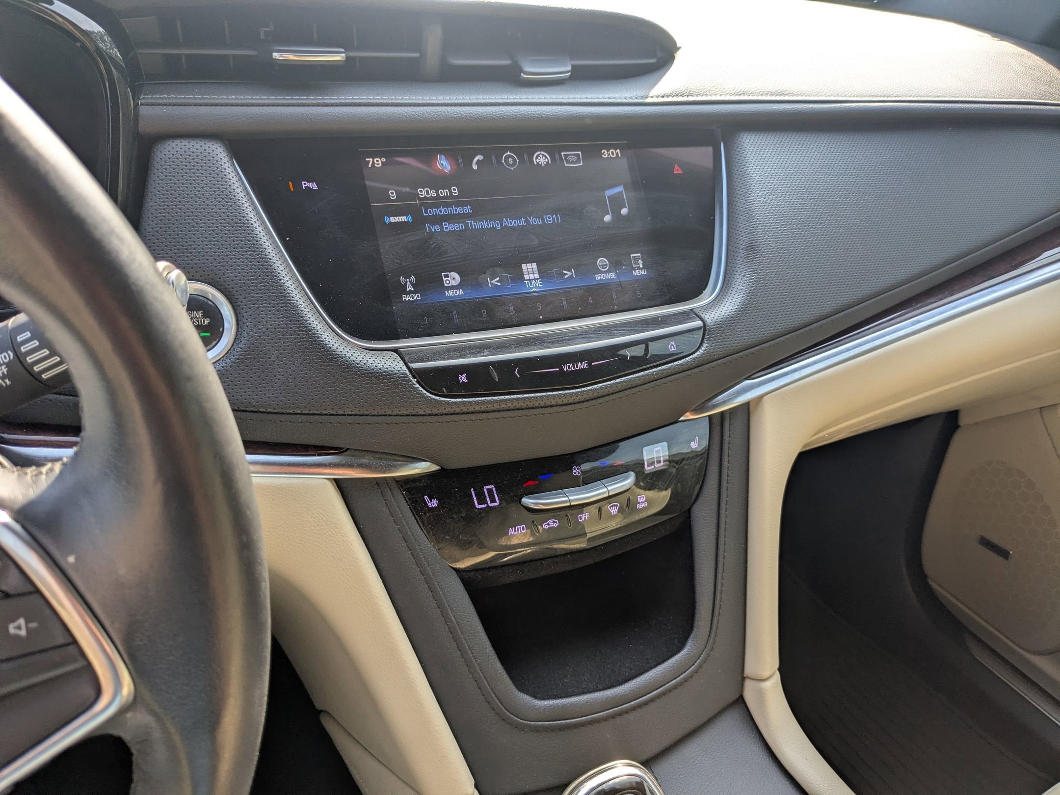 2017 Cadillac XT5 Luxury FWD