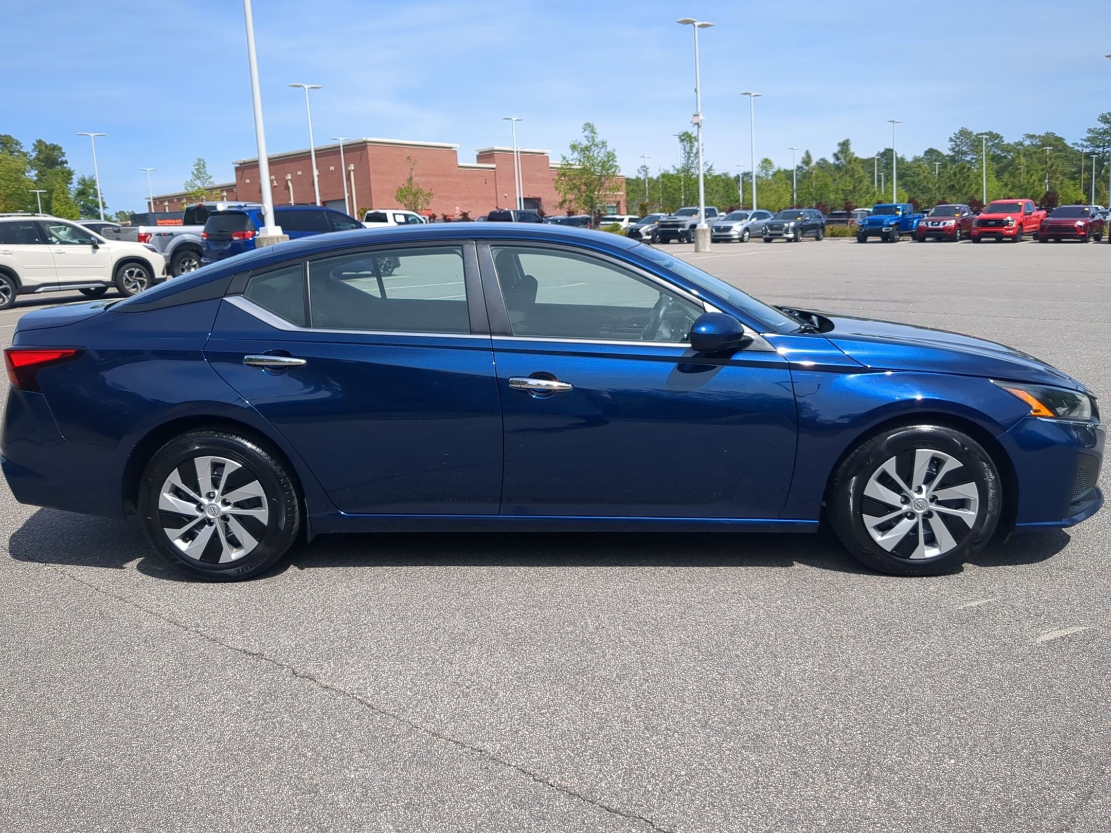 2023 Nissan Altima 2.5 S