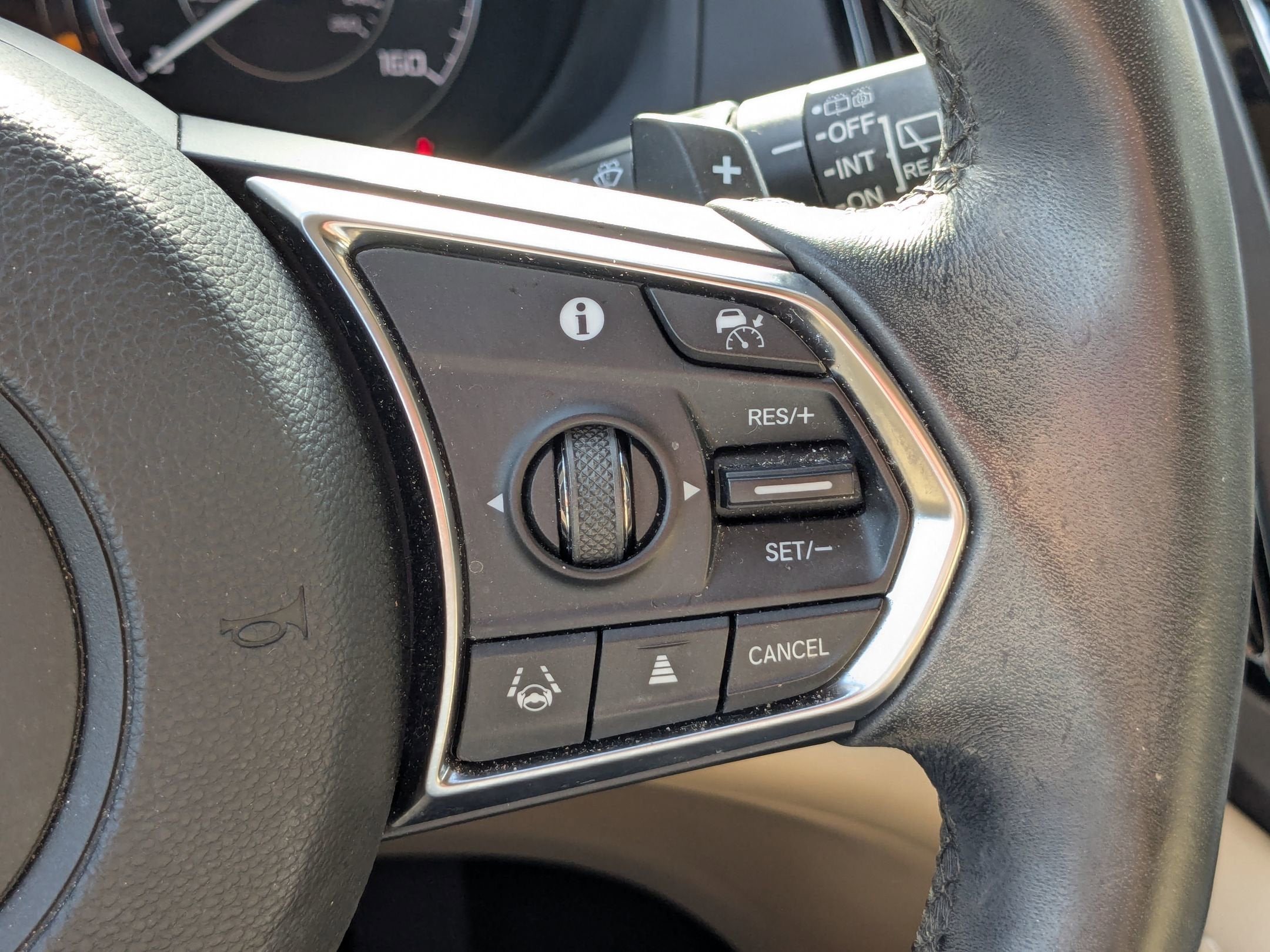 2023 Acura RDX w/Technology Package