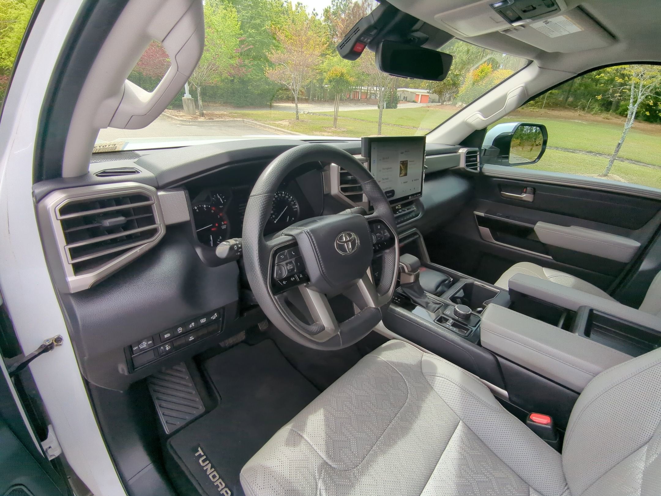 2023 Toyota Tundra 4WD Limited