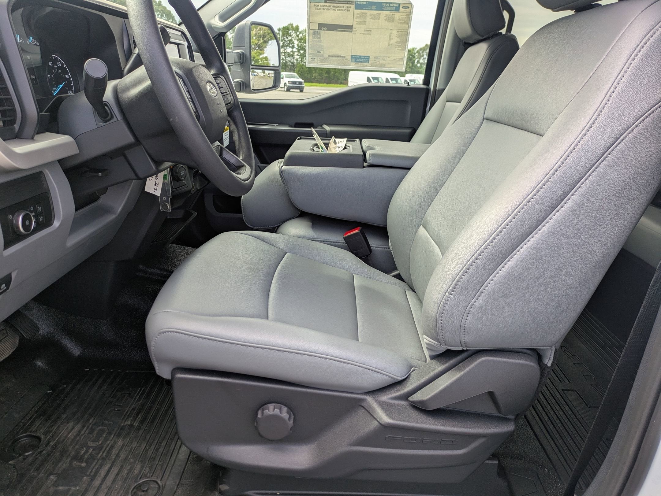 2025 Ford Super Duty F-450 DRW XL