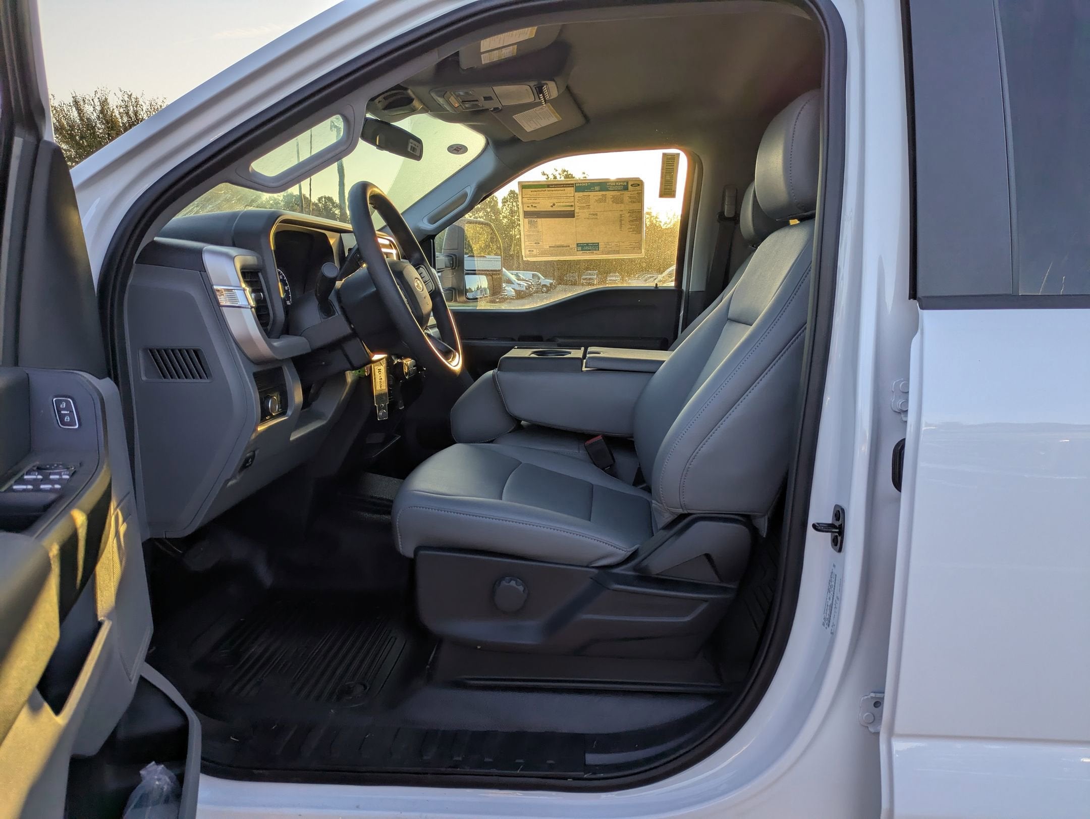 2026 Ford Super Duty F-350 DRW XL