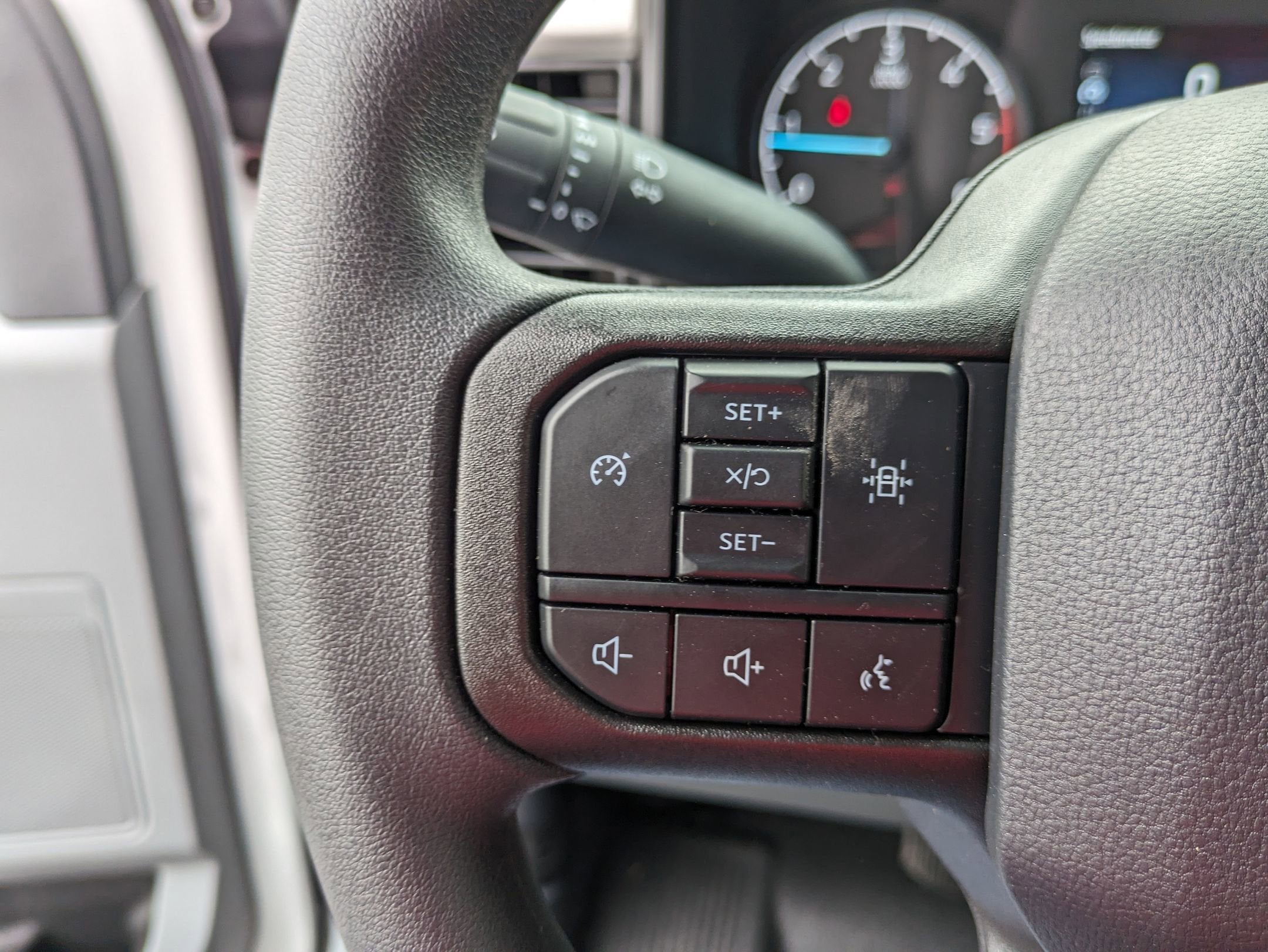 2025 Ford Super Duty F-350 DRW XL