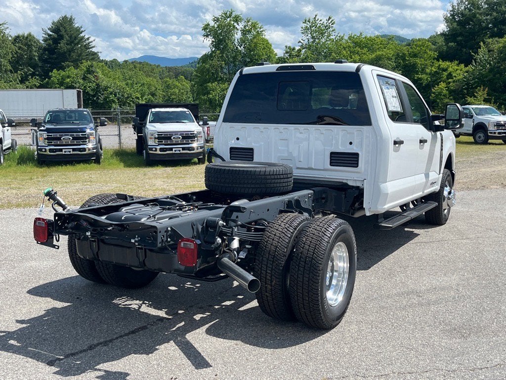 2025 Ford Super Duty F-350 DRW XL