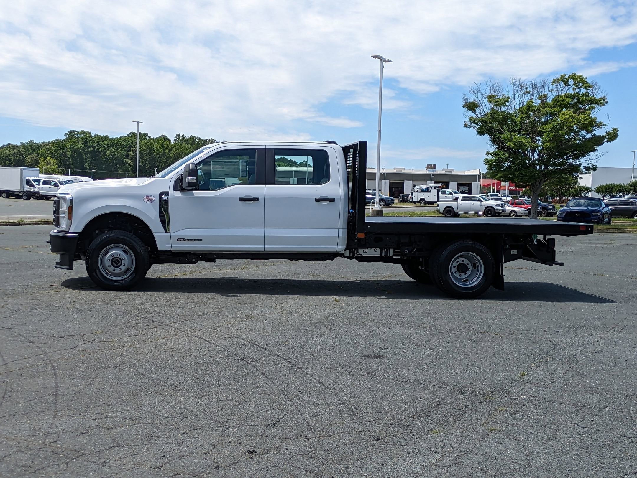 2025 Ford Super Duty F-350 DRW XL