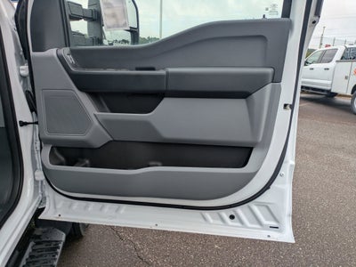 2025 Ford Super Duty F-600 DRW XL