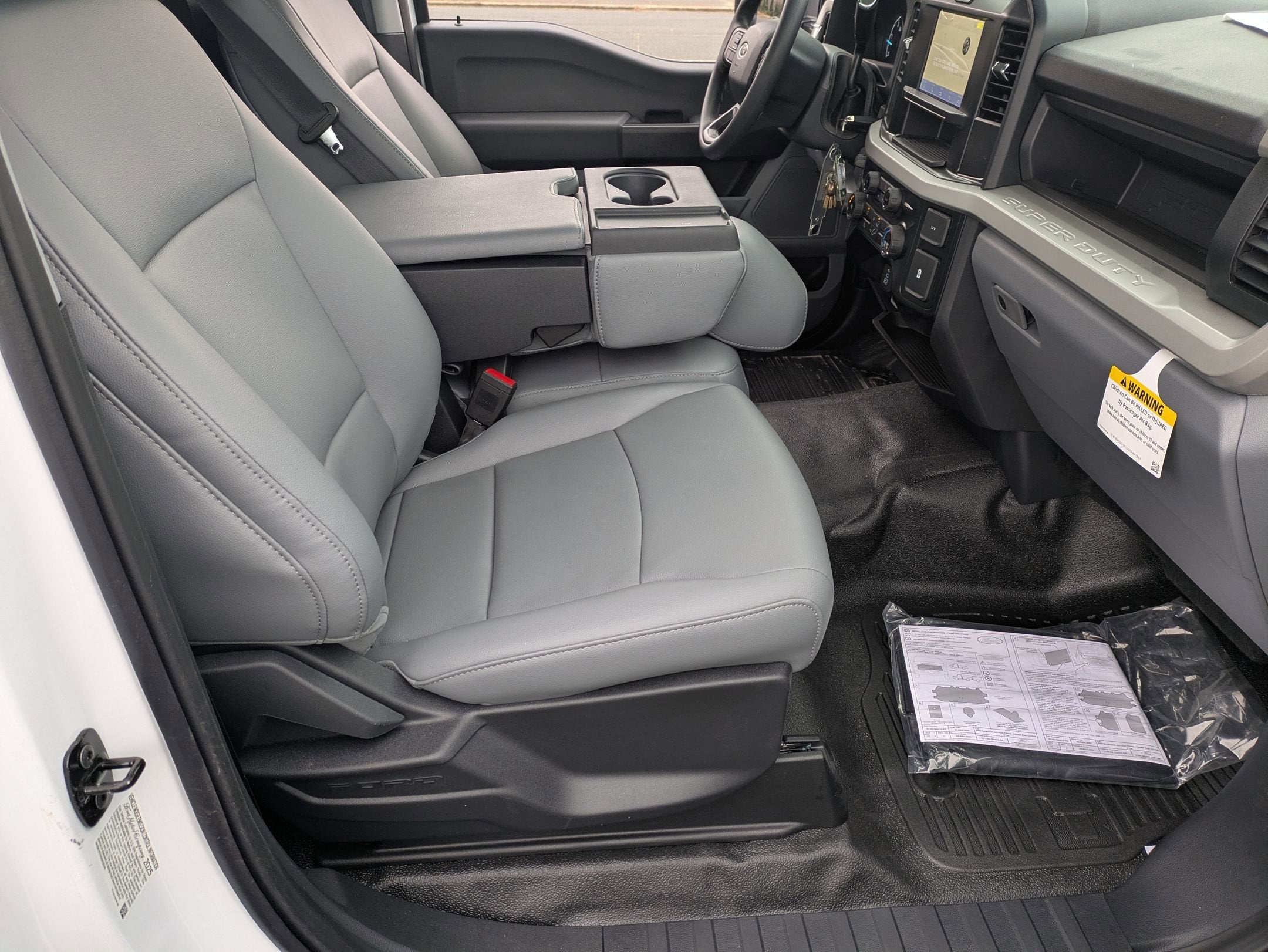 2025 Ford Super Duty F-600 DRW XL