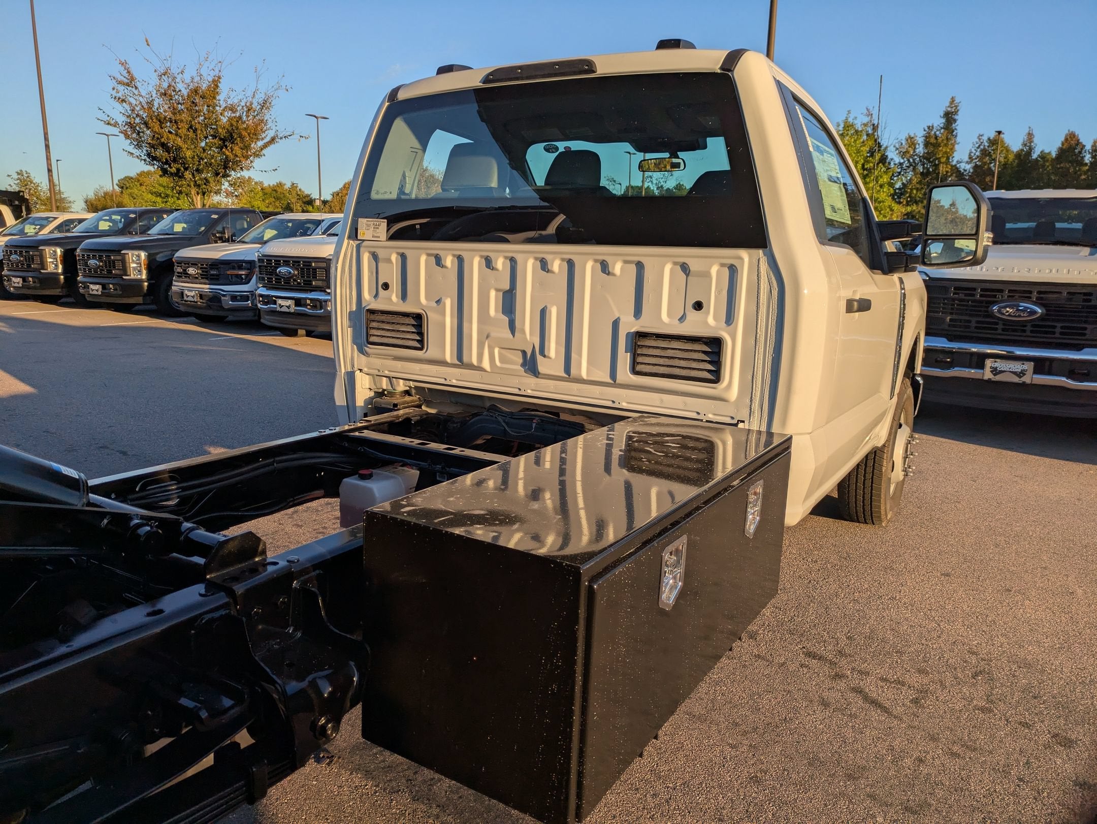 2026 Ford Super Duty F-350 DRW XL PJs12ft Flatbed Dump