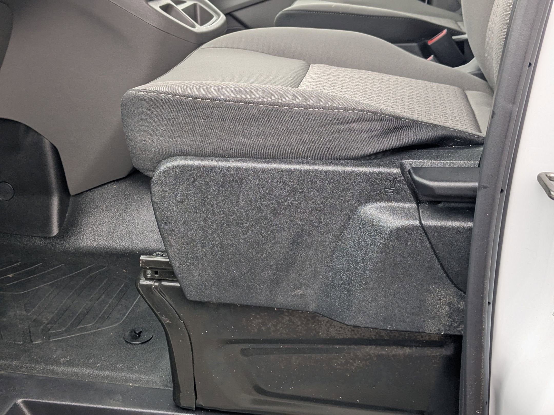 2024 Ford Transit Cutaway 12FT Box