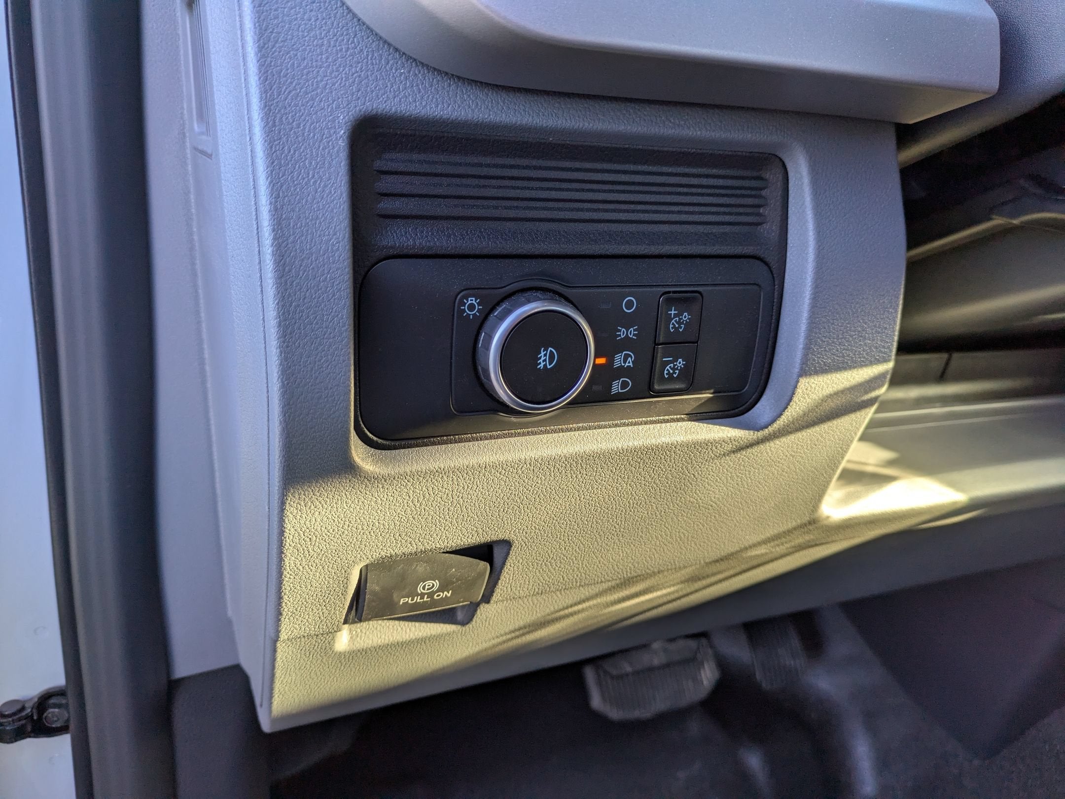 2026 Ford Super Duty F-450 DRW XL PJs 12ft Flatbed Dump