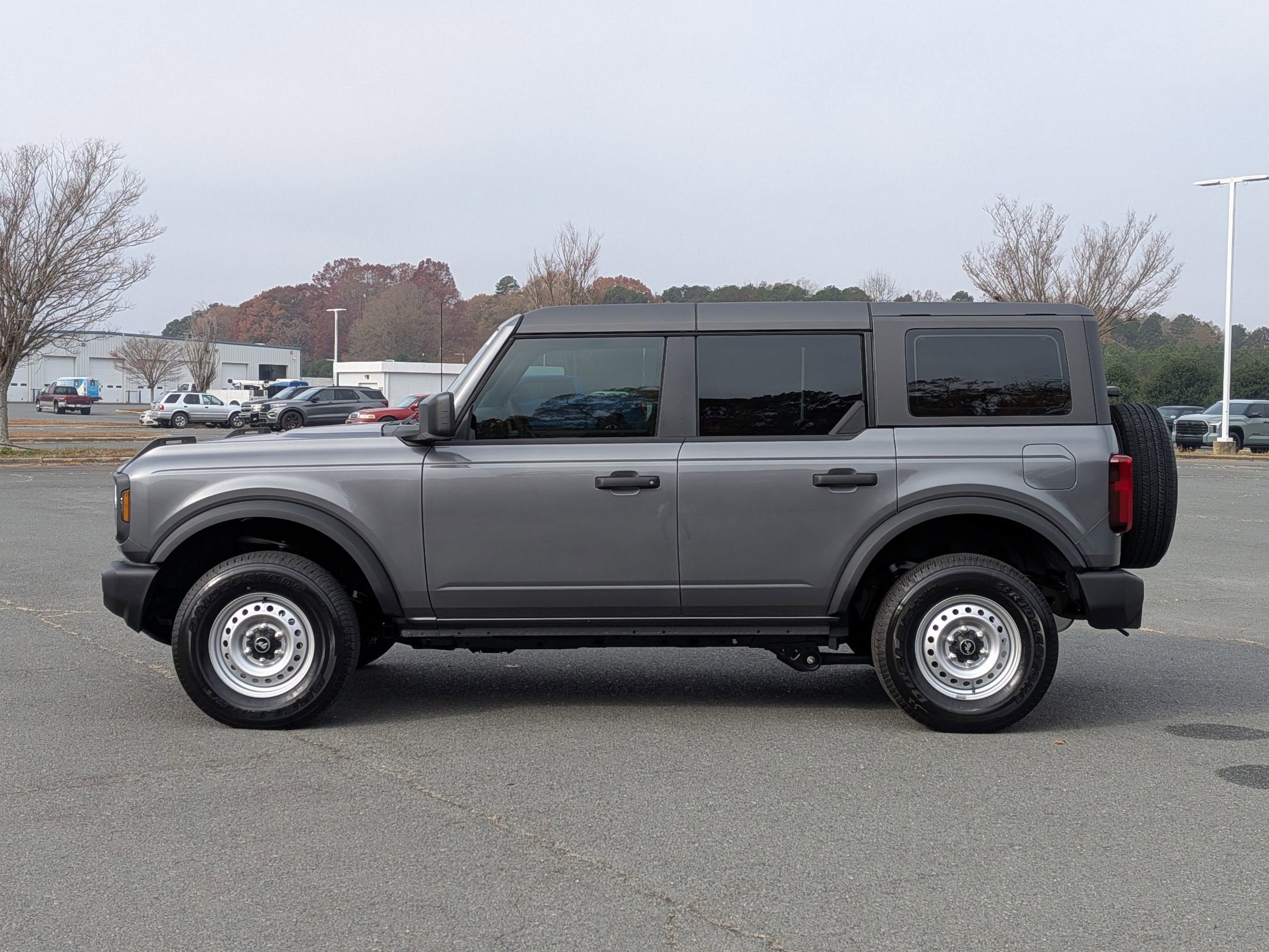 2025 Ford Bronco Base