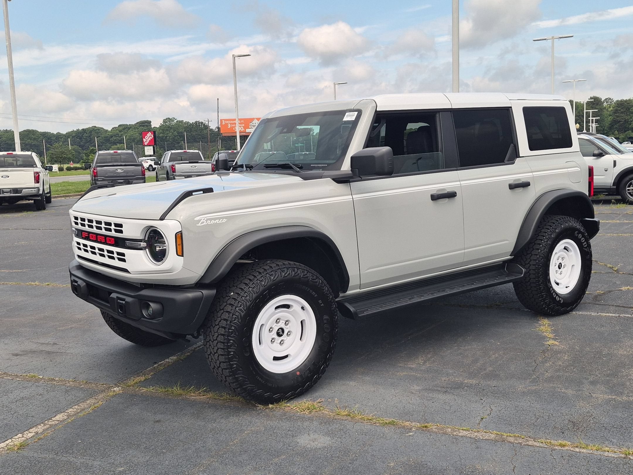 2026 Ford Bronco Heritage Edition