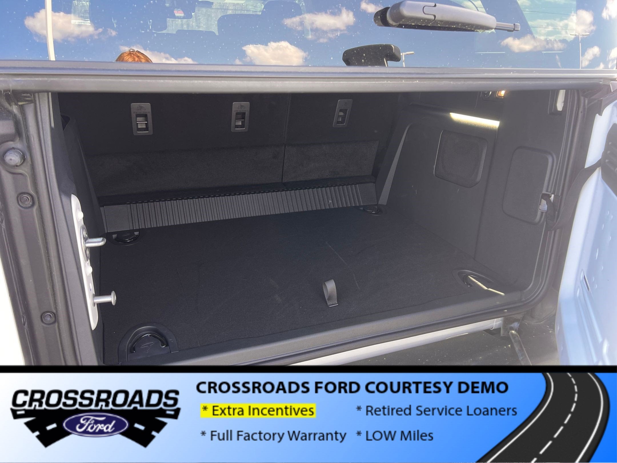 2025 Ford Bronco Outer Banks - Crossroads Courtesy Demo