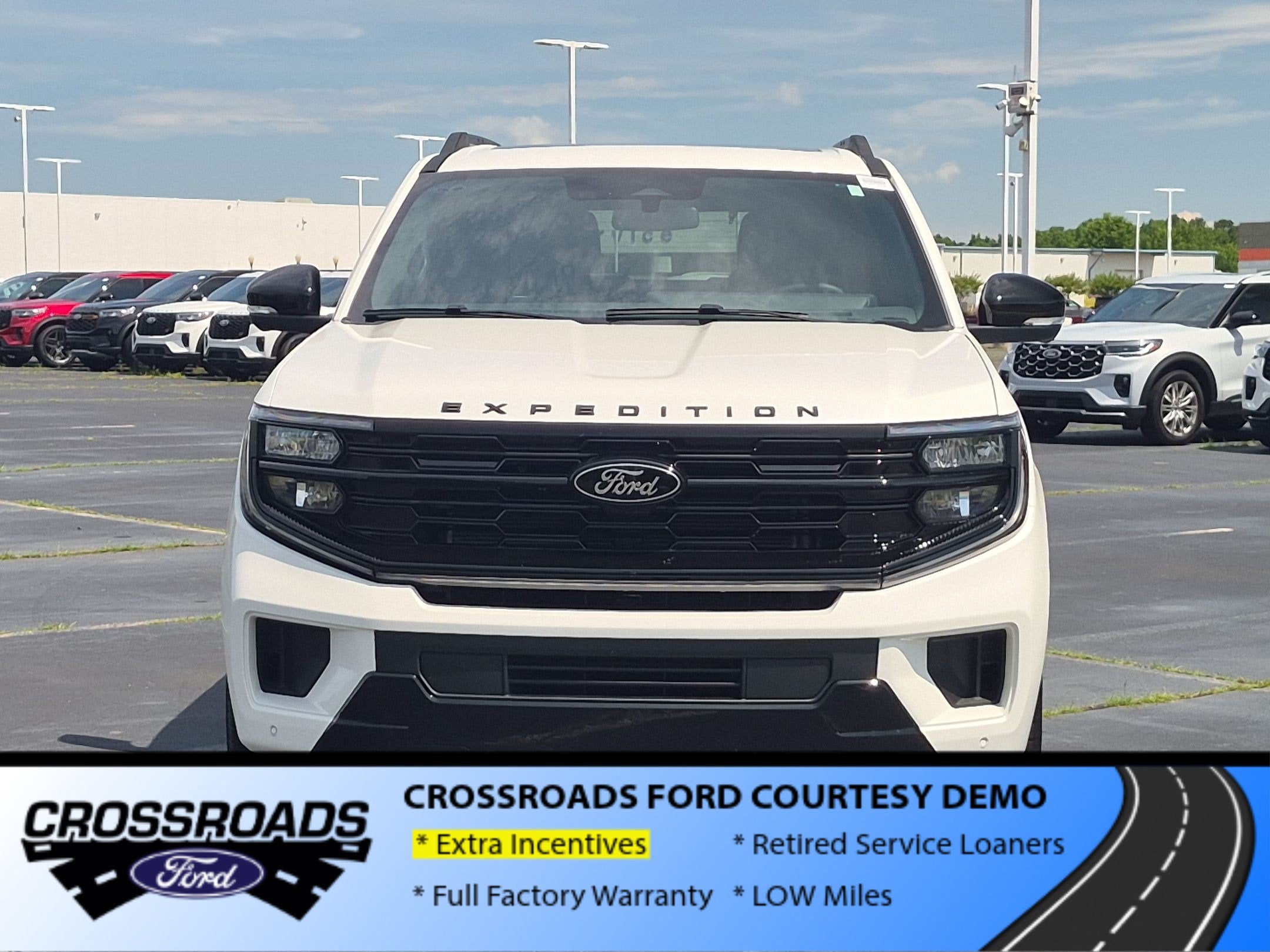 2026 Ford Expedition Platinum - Crossroads Courtesy Demo