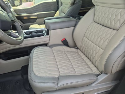 2026 Ford Super Duty F-250 SRW Platinum