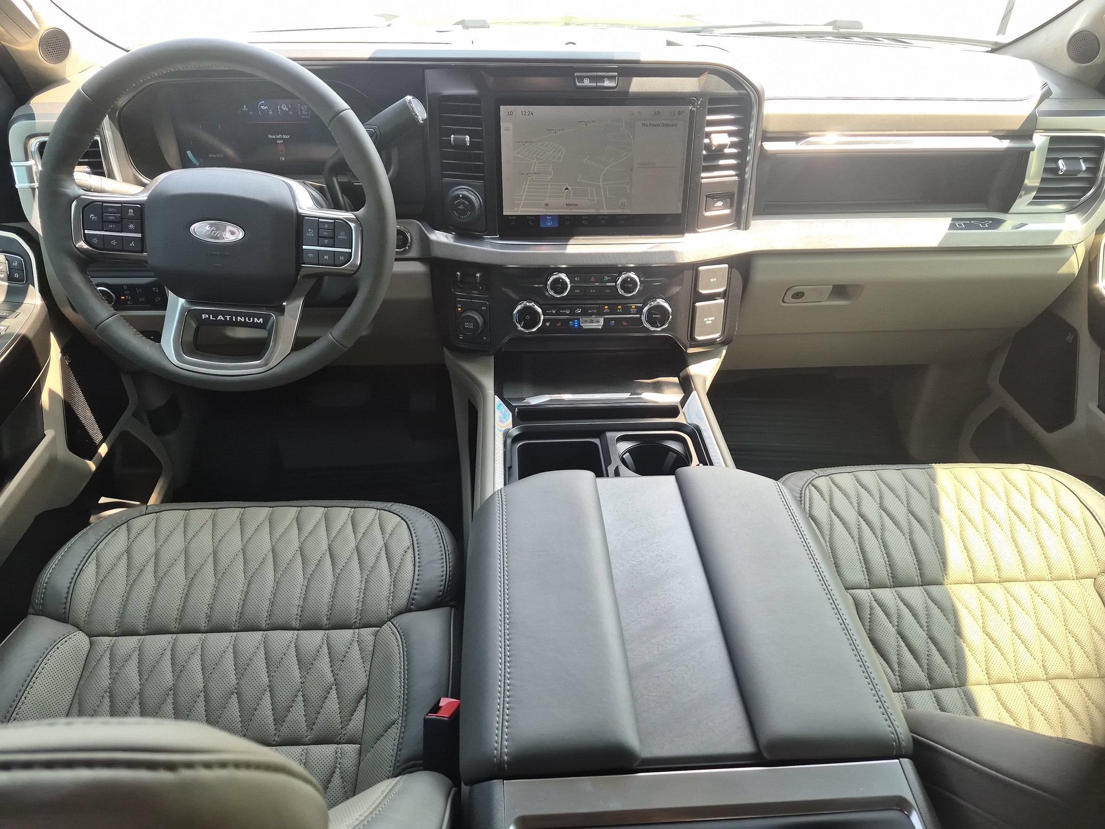 2026 Ford Super Duty F-250 SRW Platinum
