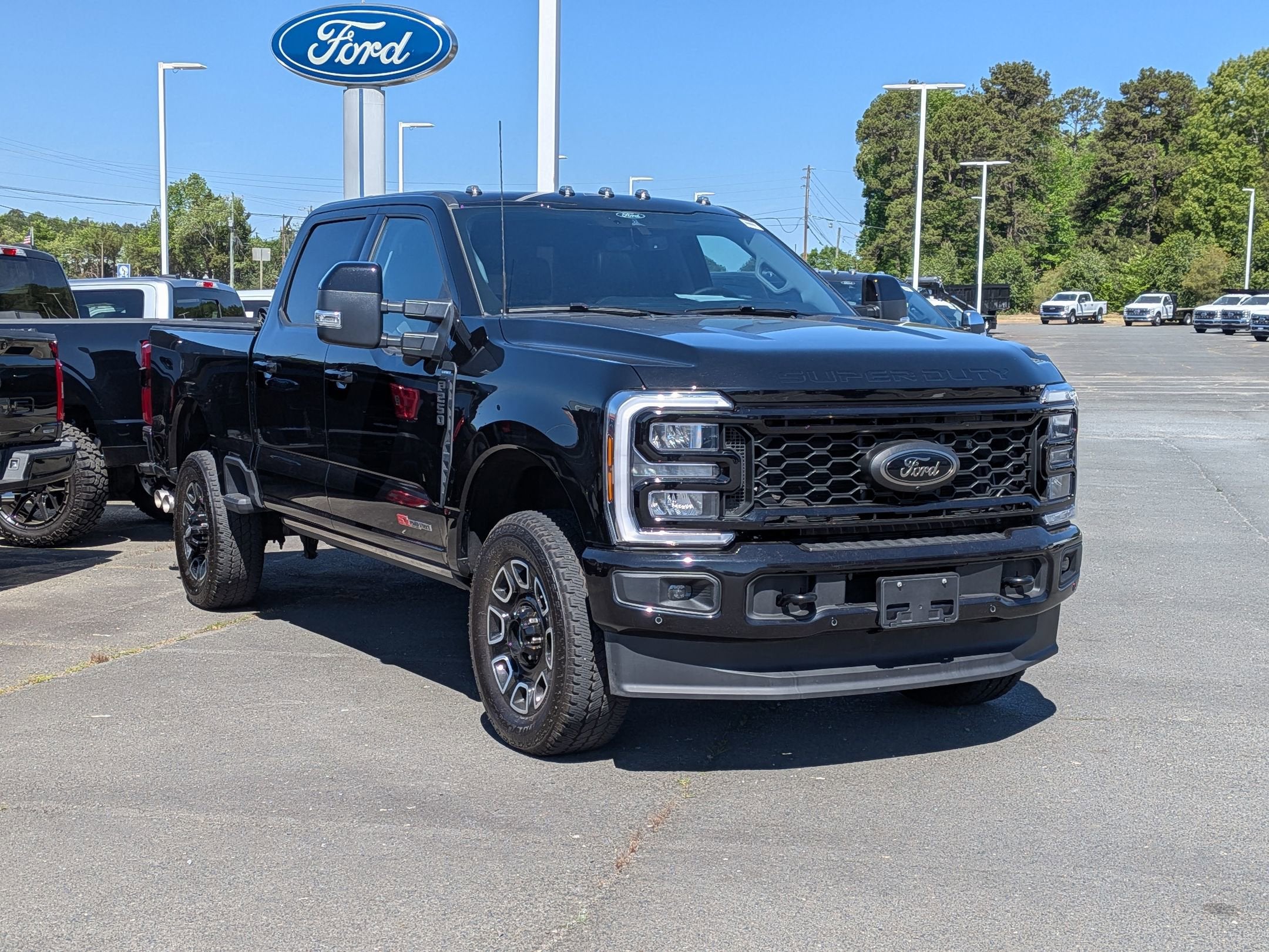 2025 Ford Super Duty F-250 SRW LARIAT