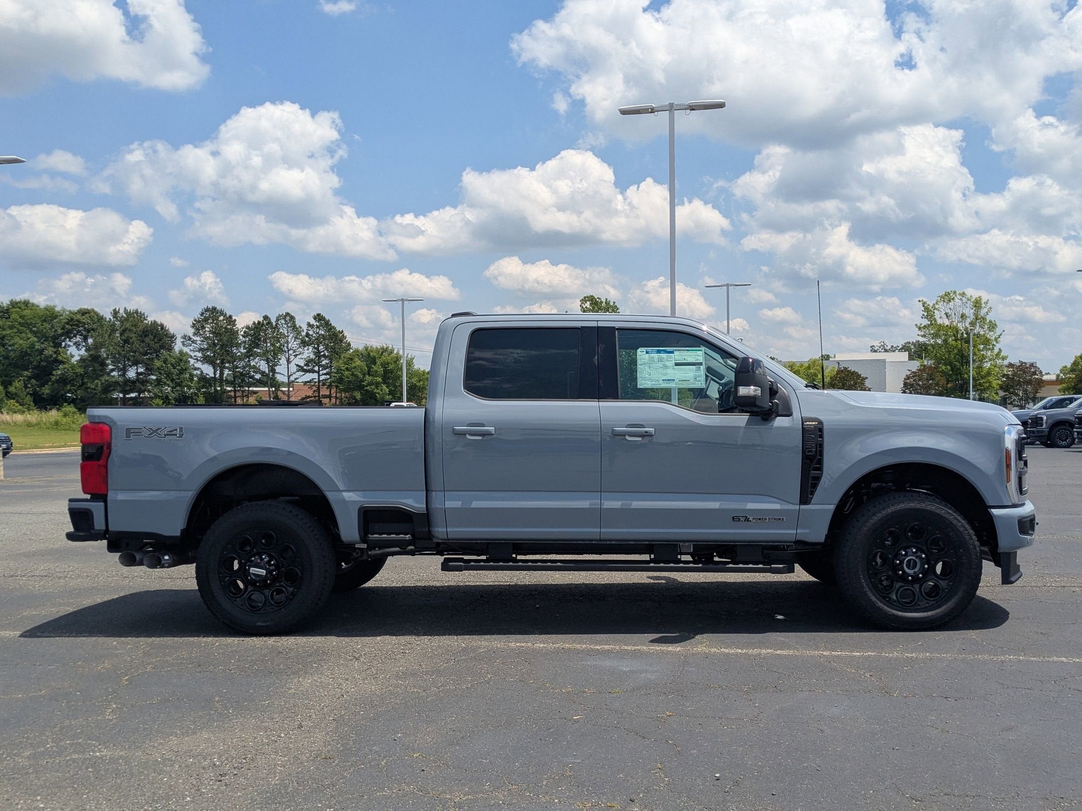 2025 Ford Super Duty F-250 SRW LARIAT