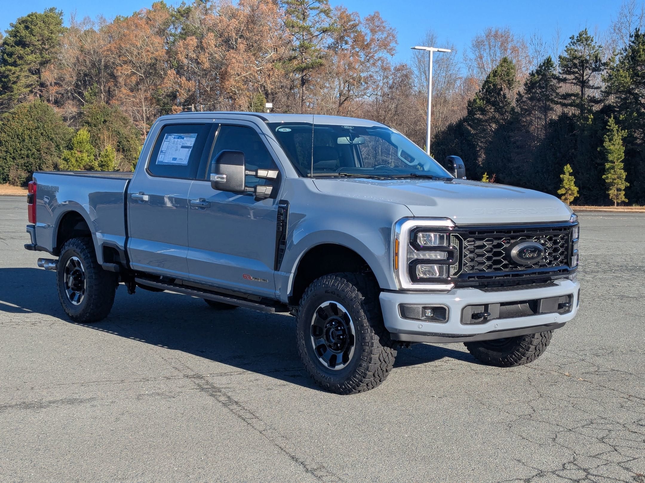 2026 Ford Super Duty F-350 SRW LARIAT