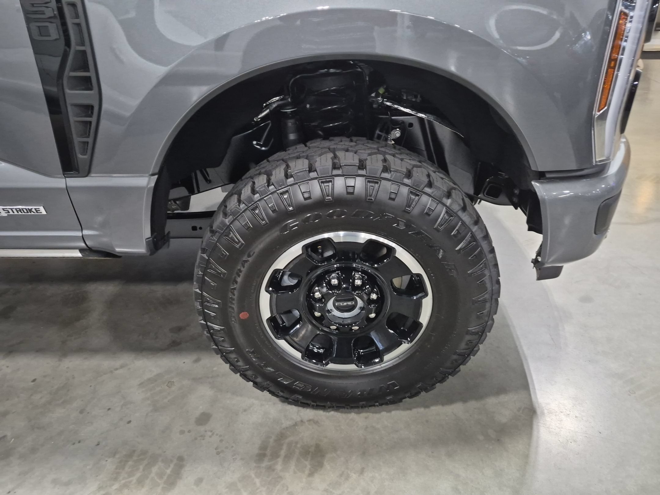 2026 Ford Super Duty F-350 SRW LARIAT
