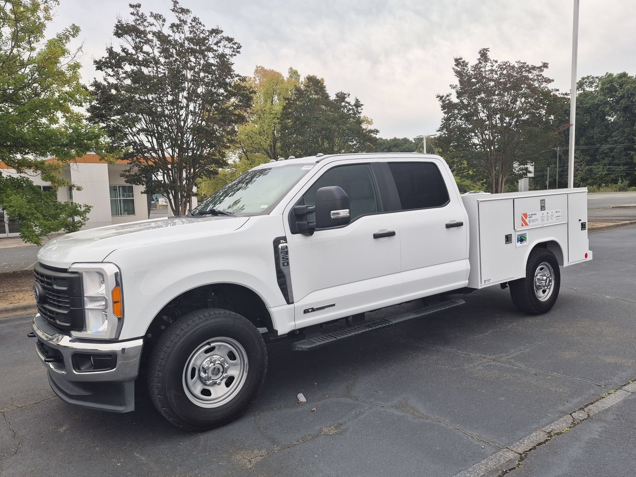 2023 Ford Super Duty F-350 SRW XL