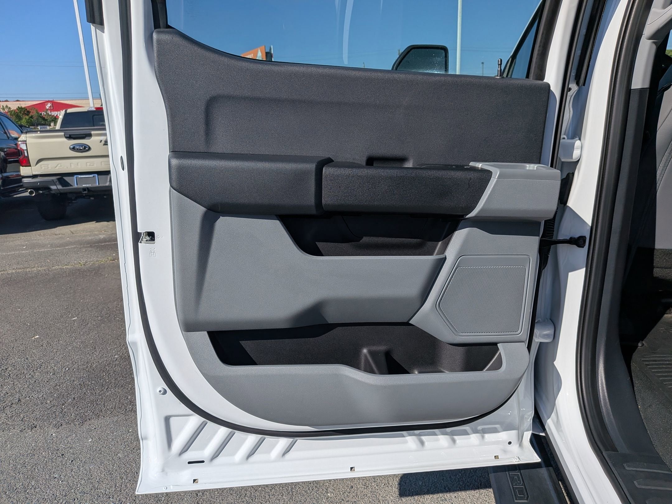 2024 Ford Super Duty F-350 DRW XL