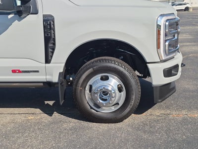 2026 Ford Super Duty F-350 DRW Platinum