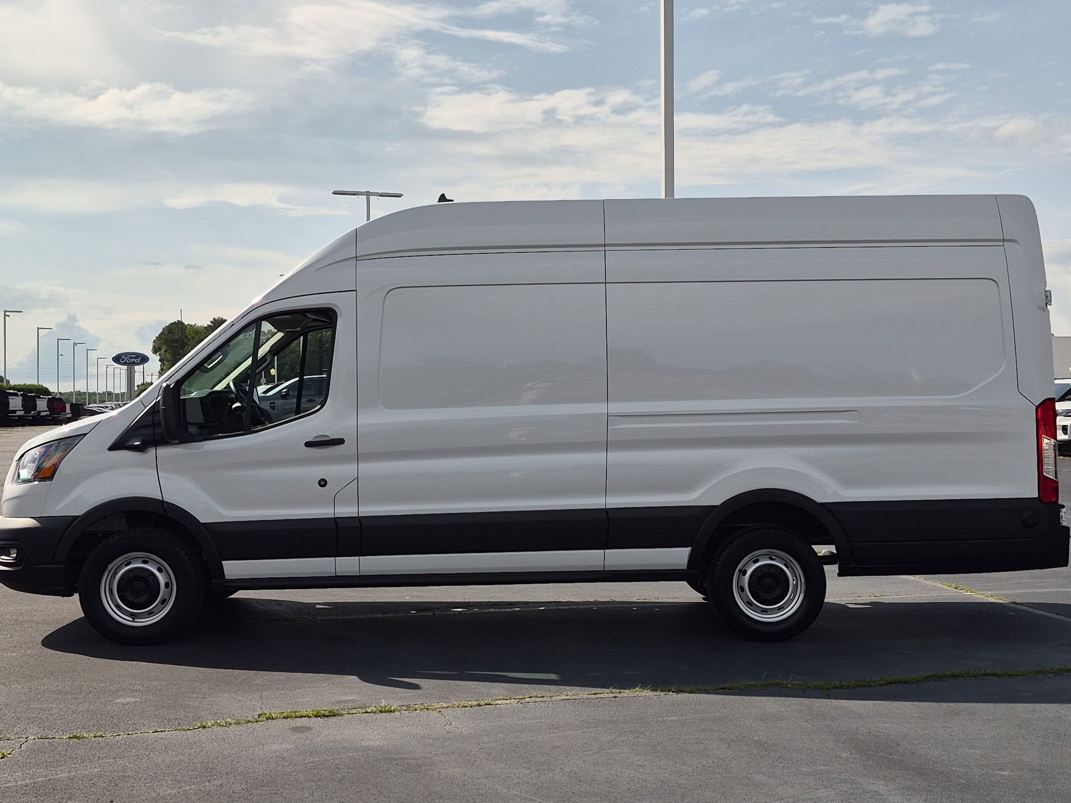 2025 Ford Transit Cargo Van Base
