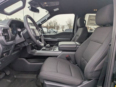 2026 Ford F-150 XLT - 6" lift custom wheels,Leather