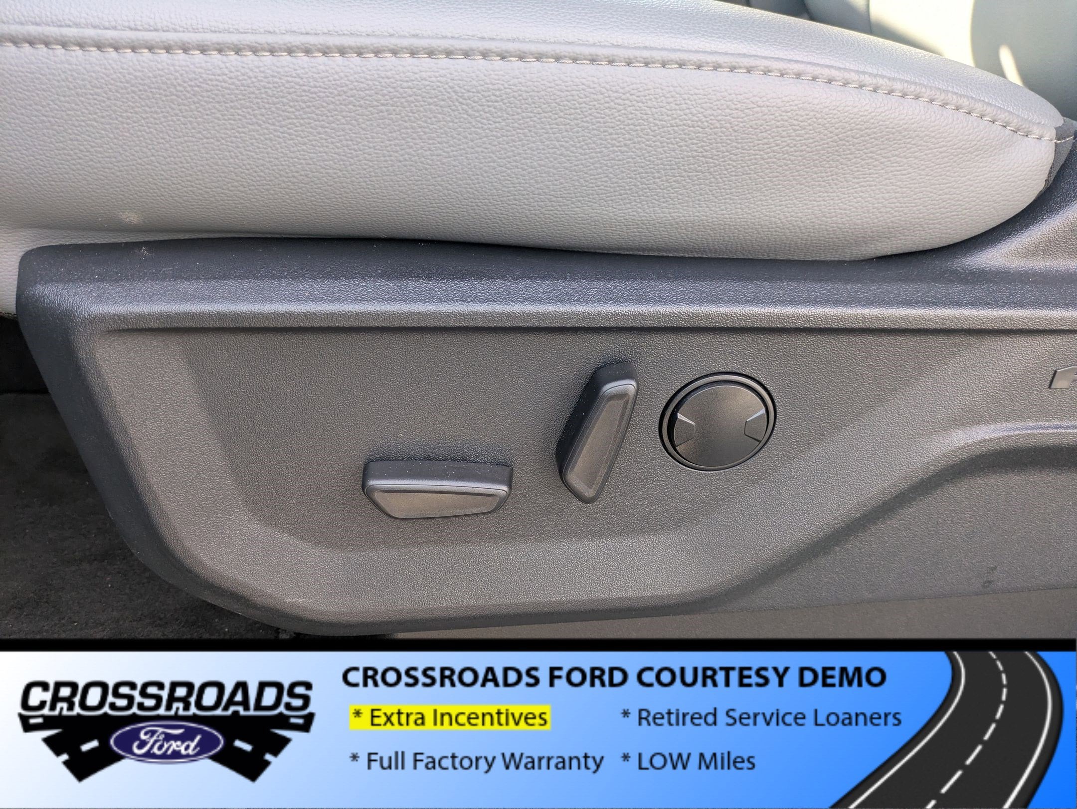 2025 Ford F-150 Lightning Flash - Crossroads Courtesy Demo