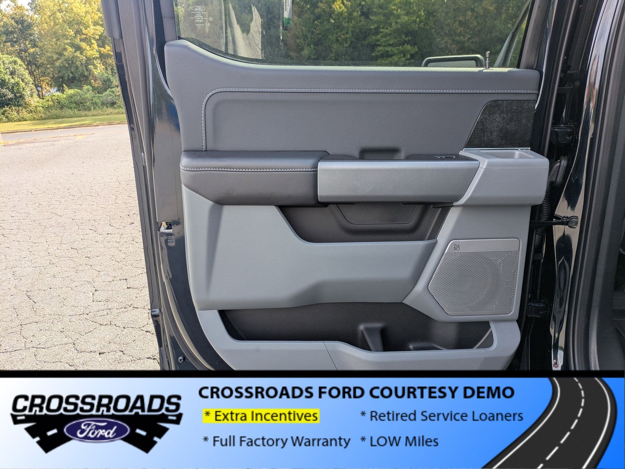 2025 Ford F-150 Lightning Flash - Crossroads Courtesy Demo