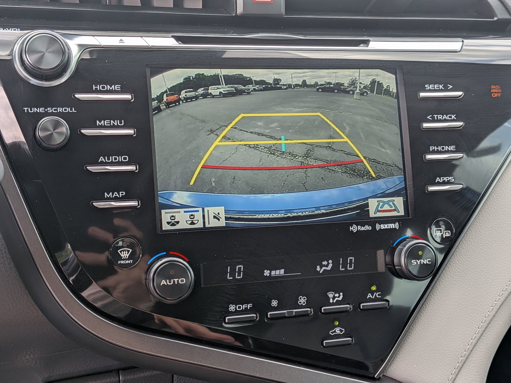 2019 Toyota Camry SE