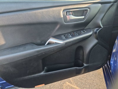 2016 Toyota Camry SE
