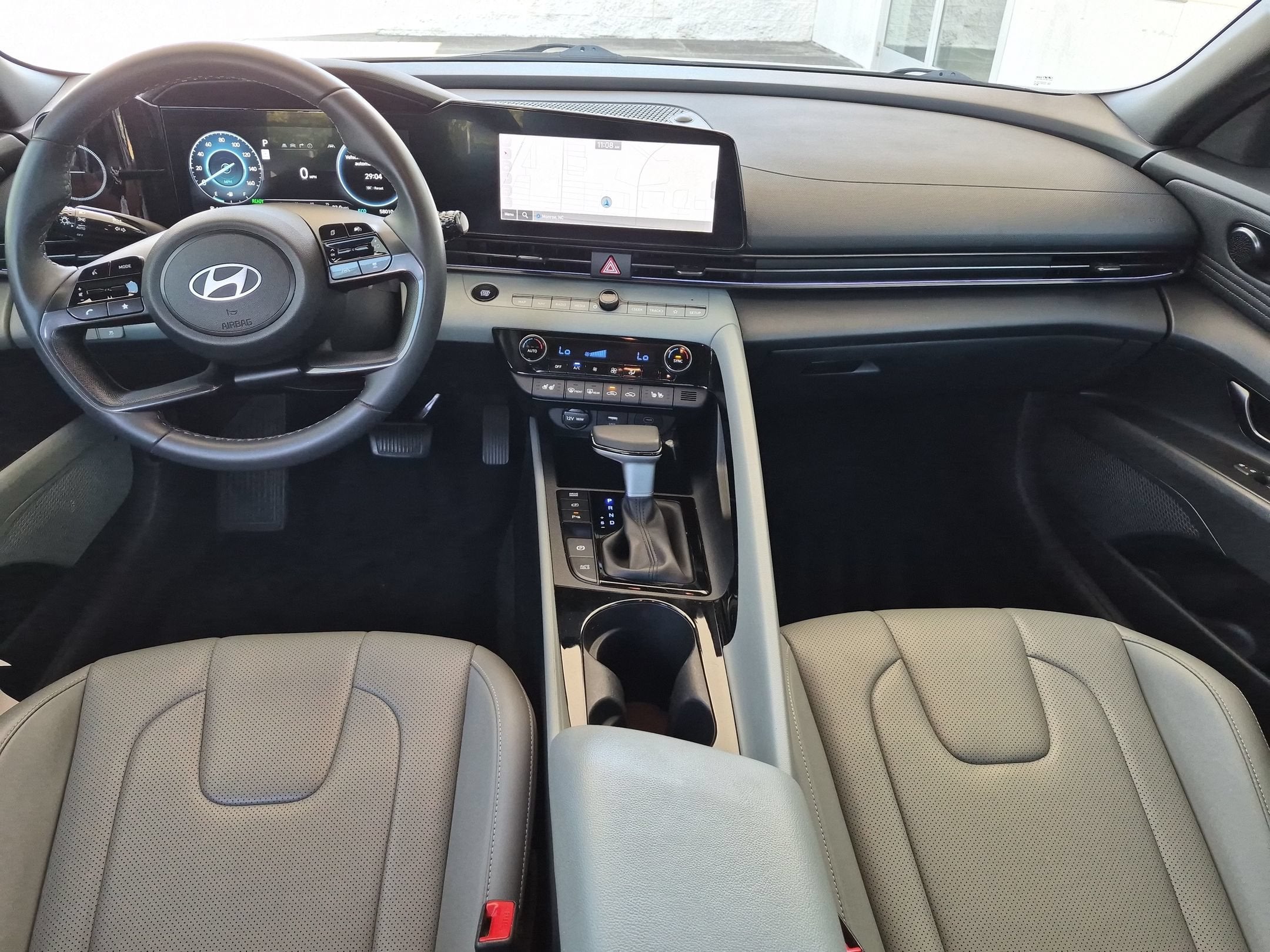 2024 Hyundai Elantra Hybrid Limited