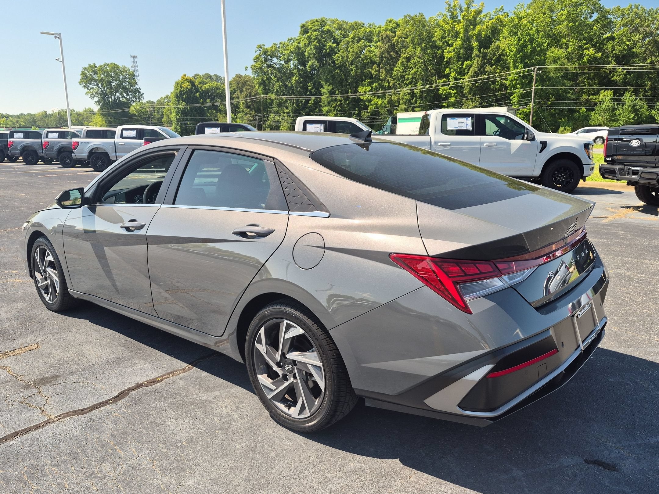 2024 Hyundai Elantra Hybrid Limited