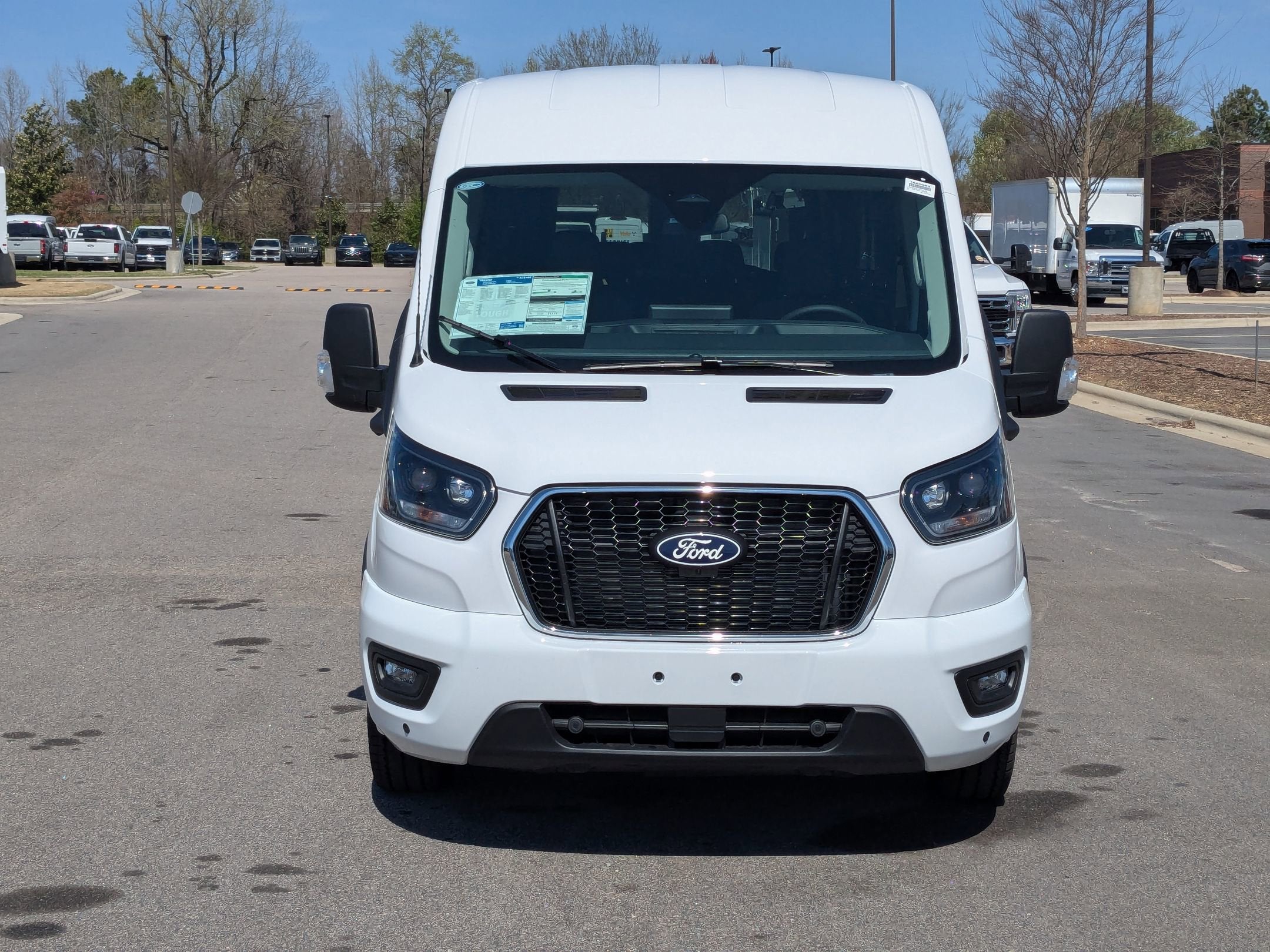 2026 Ford Transit Passenger Wagon XLT