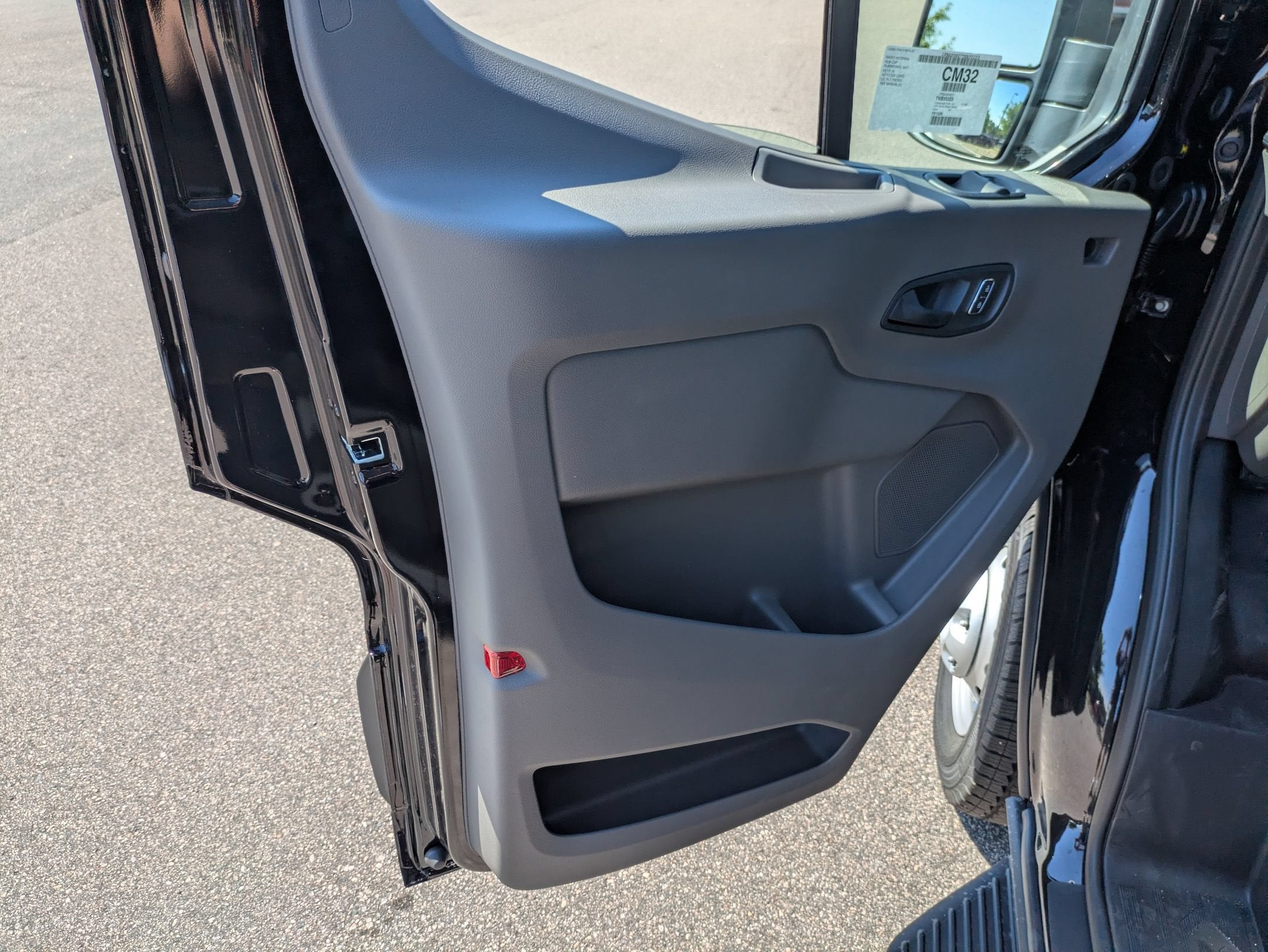 2026 Ford Transit Passenger Wagon XLT