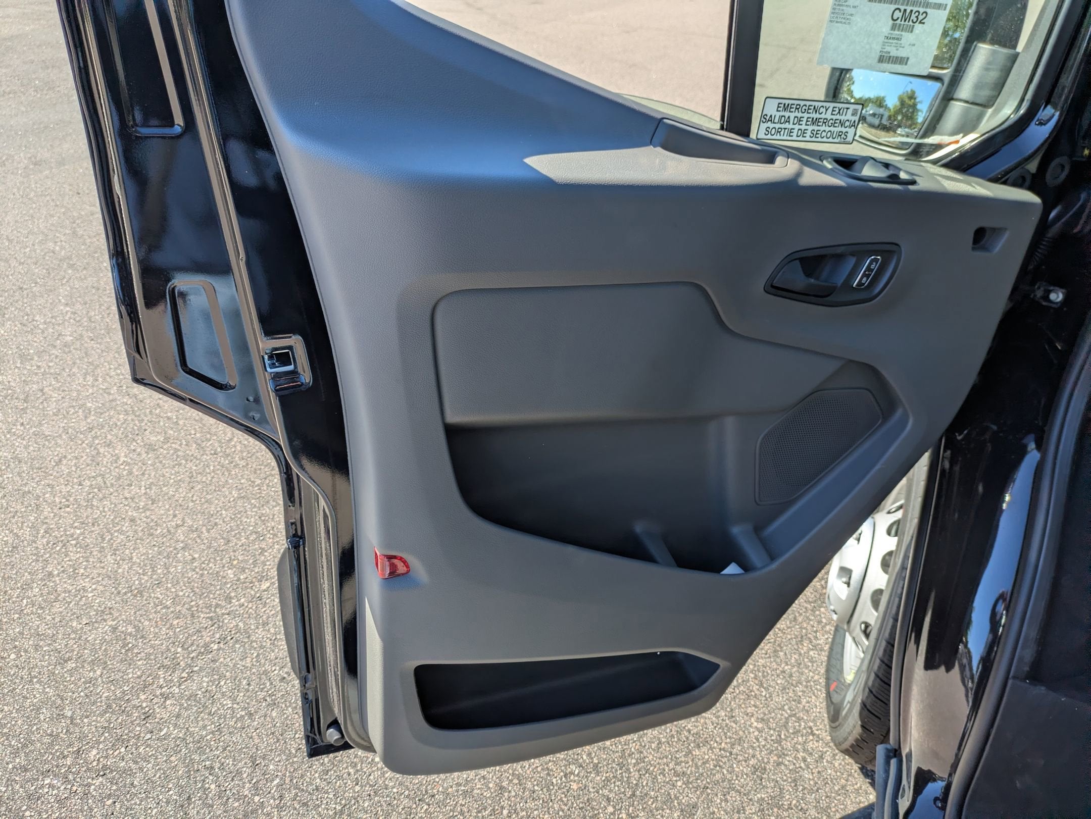 2026 Ford Transit Passenger Wagon XLT