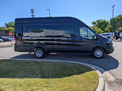 2026 Ford Transit Passenger Wagon XLT