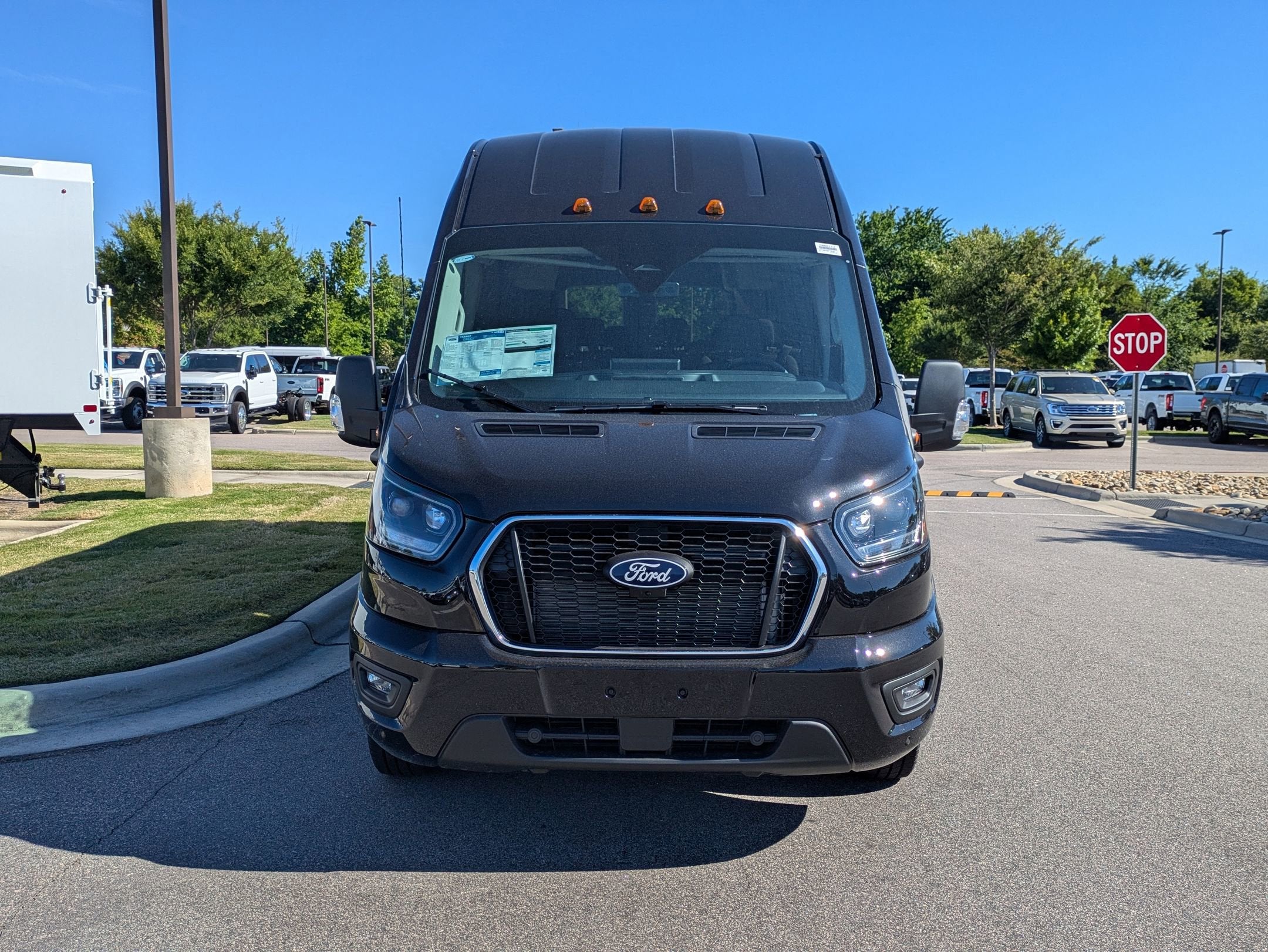 2026 Ford Transit Passenger Wagon XLT