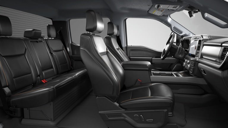 2026 Ford Super Duty F-450 DRW LARIAT