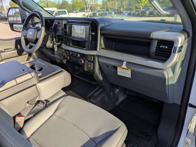 2026 Ford Super Duty F-550 DRW XL