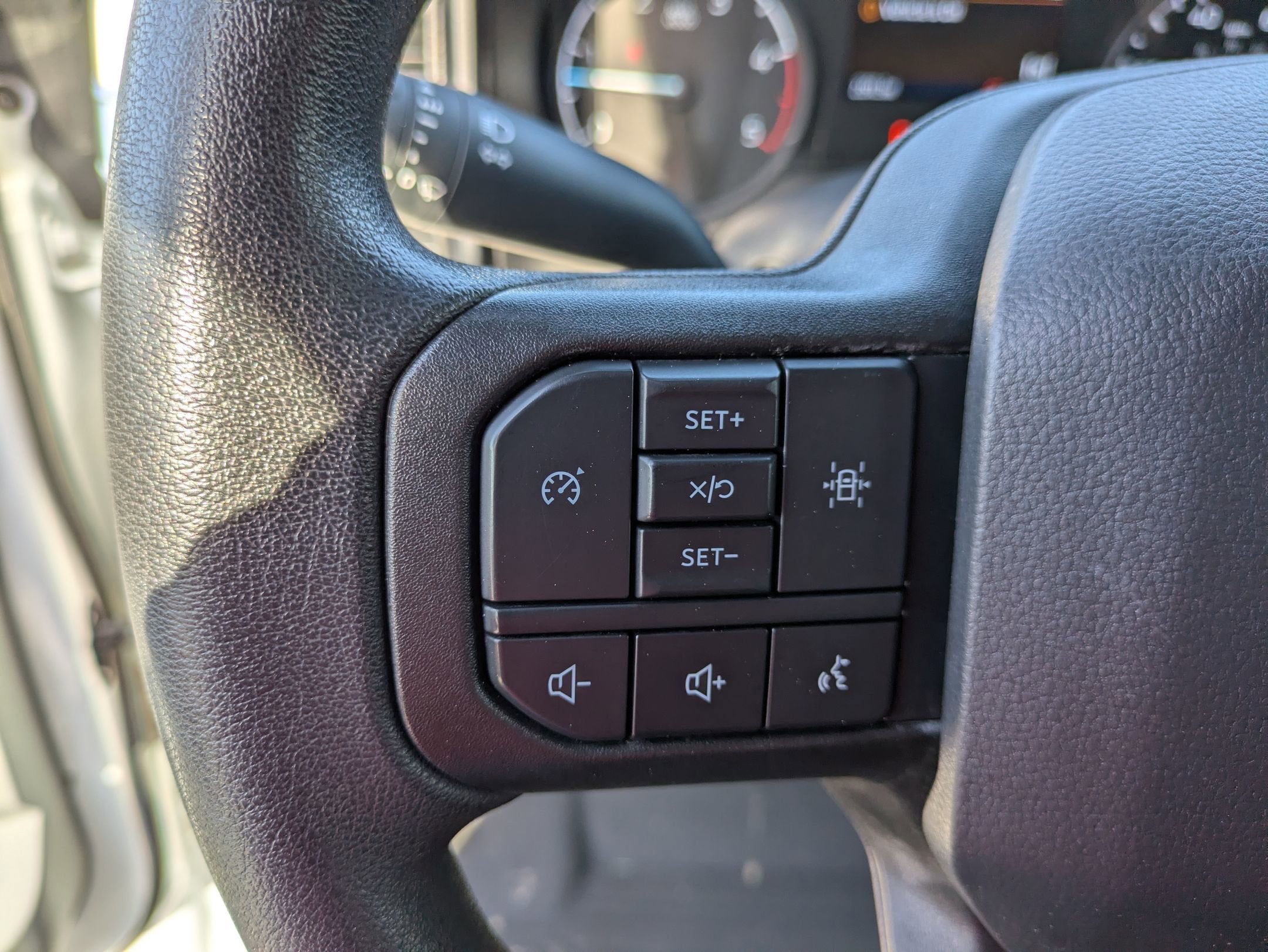 2024 Ford Super Duty F-550 DRW XL