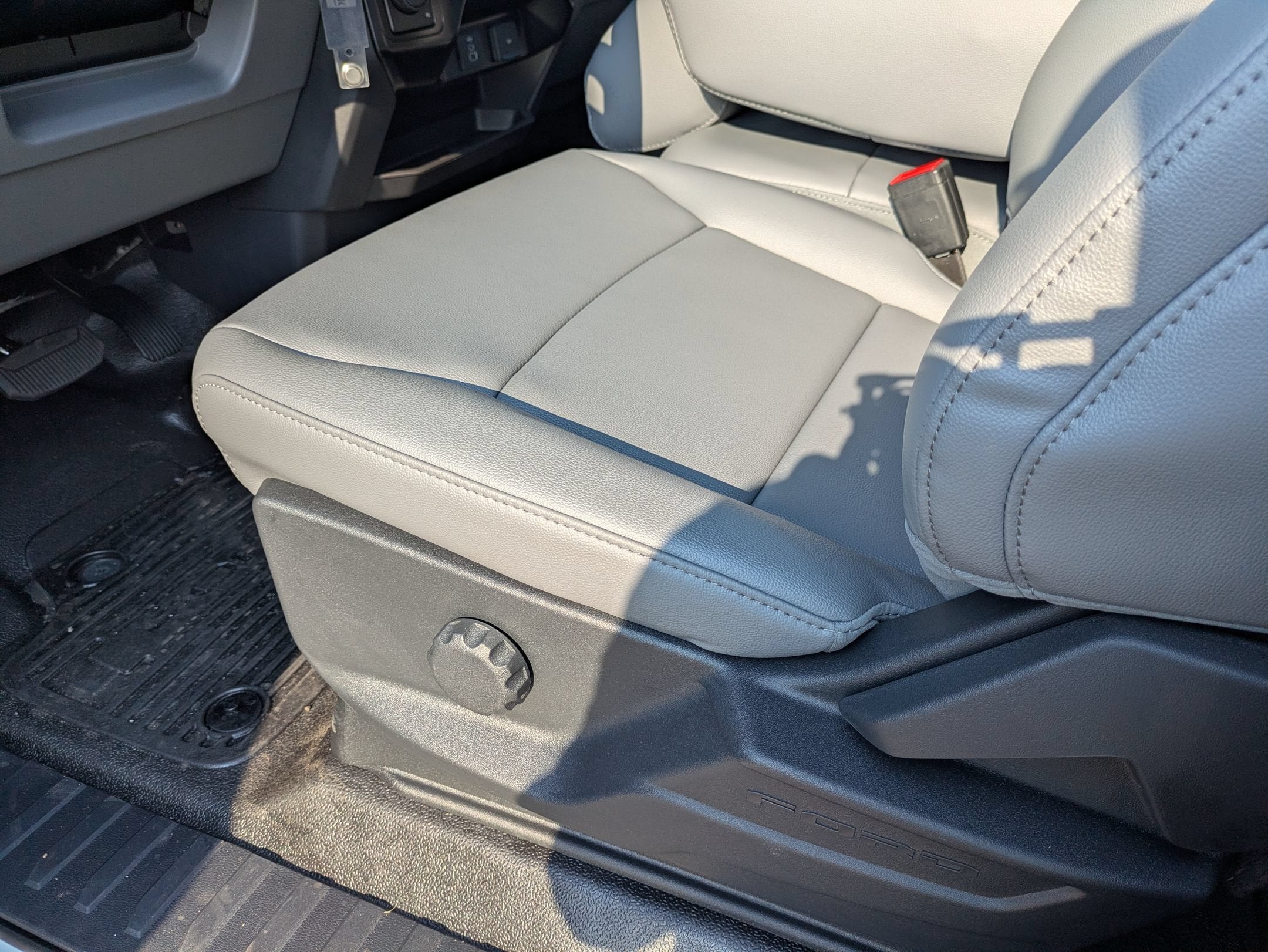 2026 Ford Super Duty F-550 DRW XL