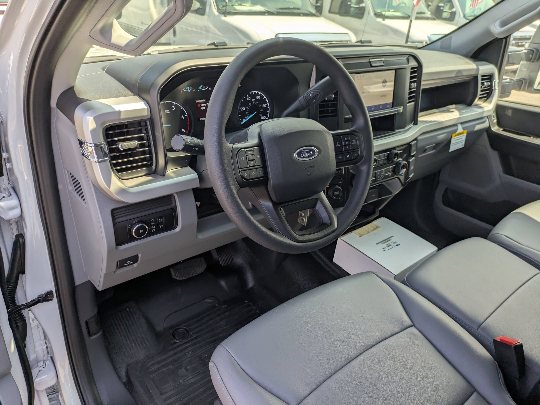 2026 Ford Super Duty F-350 DRW XL