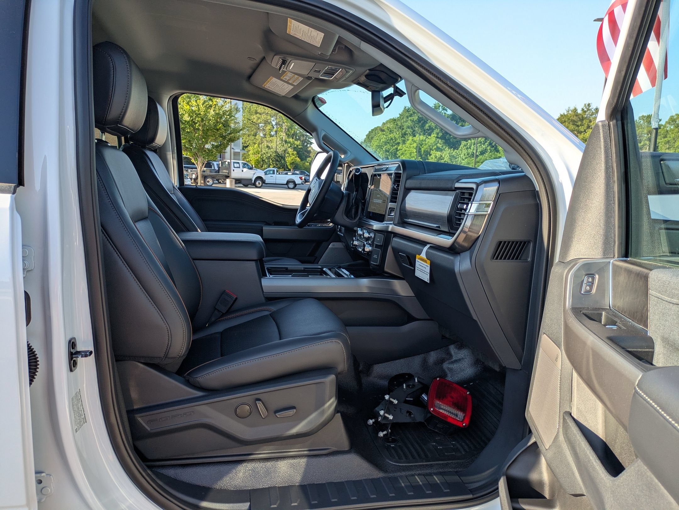 2026 Ford Super Duty F-450 DRW LARIAT