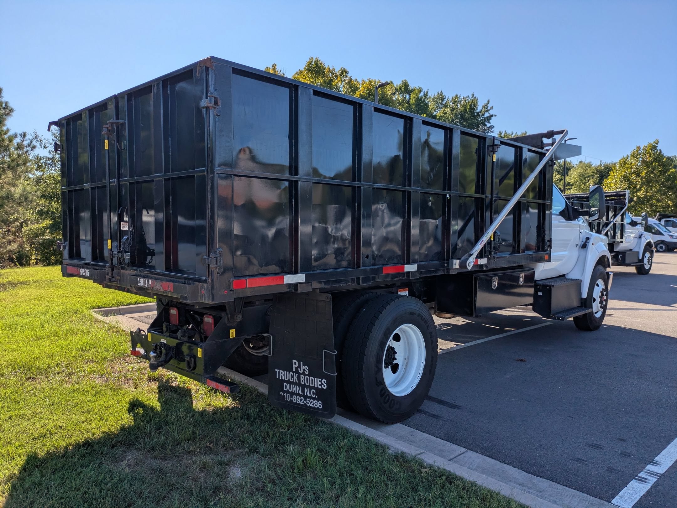 2023 Ford F-650SD Base