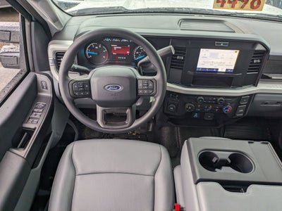 2025 Ford Super Duty F-550 DRW XL