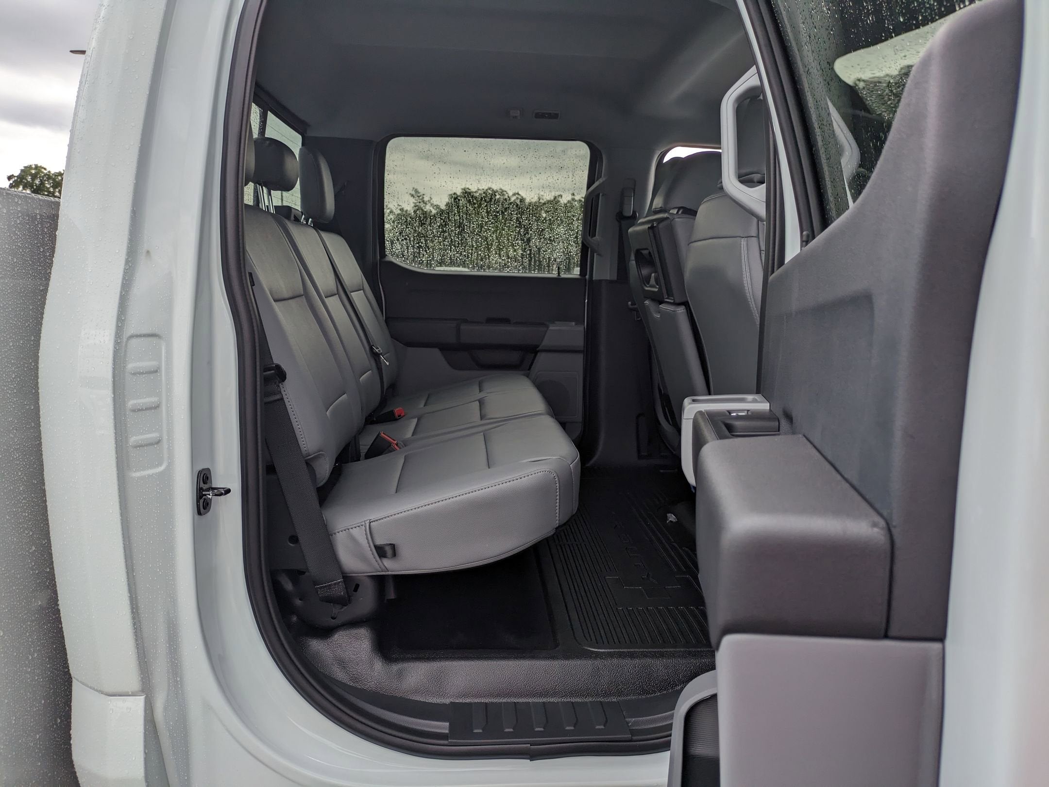 2025 Ford Super Duty F-550 DRW XL