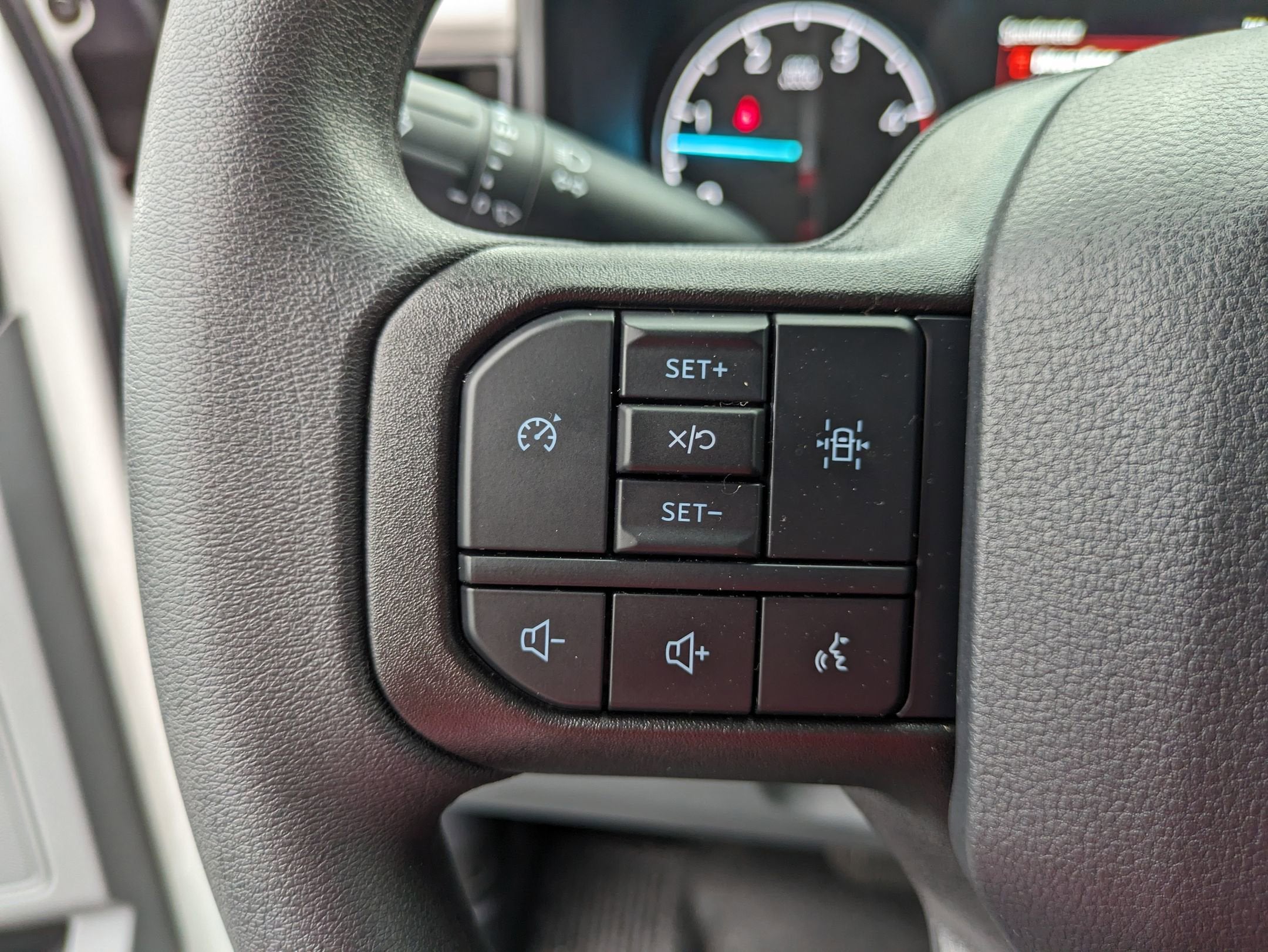 2025 Ford Super Duty F-550 DRW XL